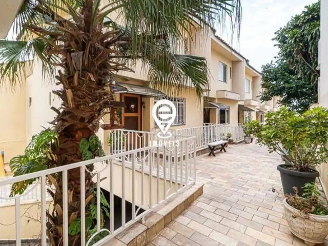 Casa / Sobrado para Venda em São Paulo/SP Saúde 3 Quartos