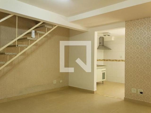Casa / Sobrado para Venda em São Paulo/SP Socorro 2 Quartos