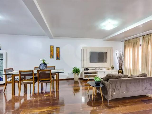 Casa / Sobrado para Venda em São Paulo/SP Socorro 5 Quartos