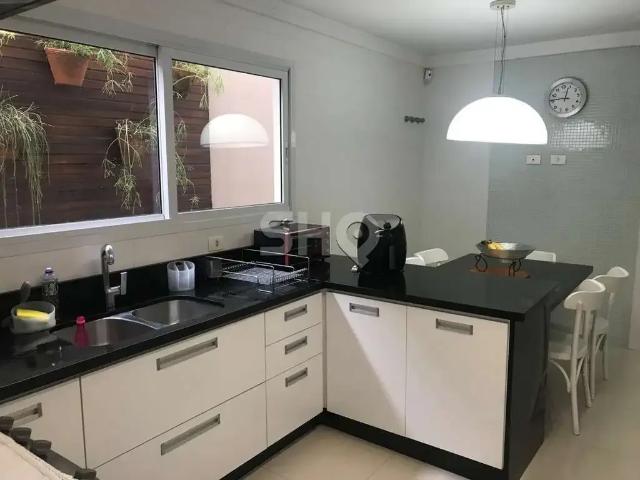 Casa / Sobrado para Venda em São Paulo/SP Sumarezinho 3 Quartos