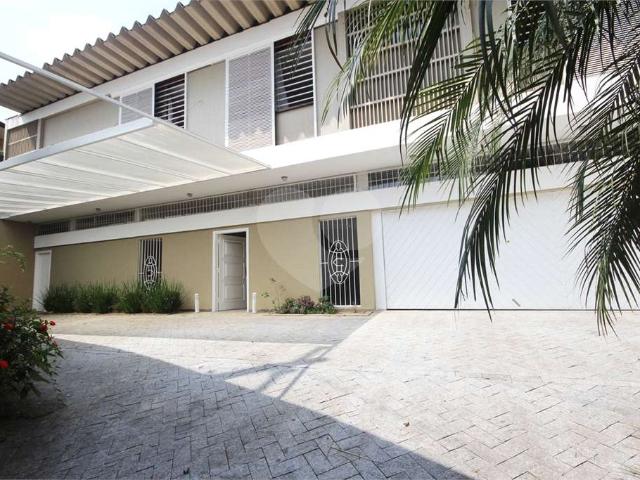 Casa / Sobrado para Venda em São Paulo/SP Sumaré 4 Quartos