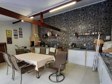 Casa / Sobrado para Venda em São Pedro da Aldeia/RJ Estação 3 Quartos