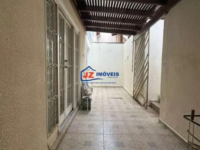 Casa / Sobrado para Venda em São Roque/SP Vila Irene 2 Quartos