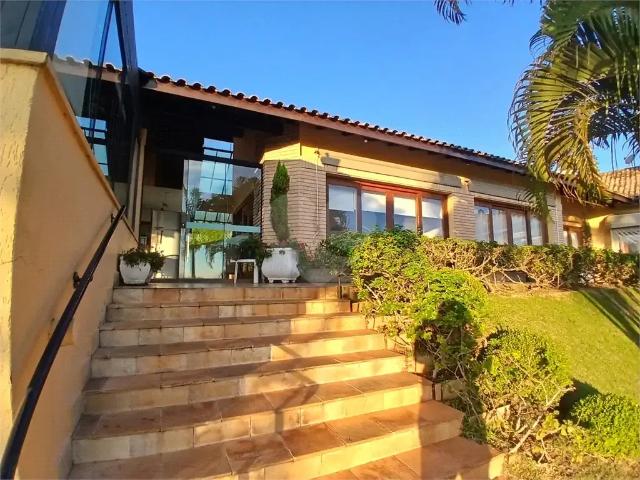 Casa / Sobrado para Venda em São Roque/SP Bairro do Cambará 5 Quartos