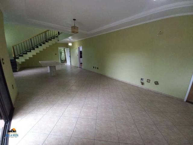 Casa / Sobrado para Venda em São Vicente/SP Morro dos Barbosas 5 Quartos