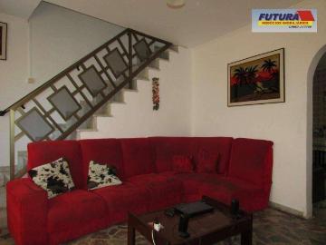 Casa / Sobrado para Venda em São Vicente/SP Catiapoa 3 Quartos