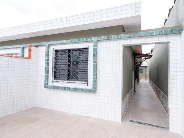 Casa / Sobrado para Venda em São Vicente/SP Cidade Naútica 3 Quartos