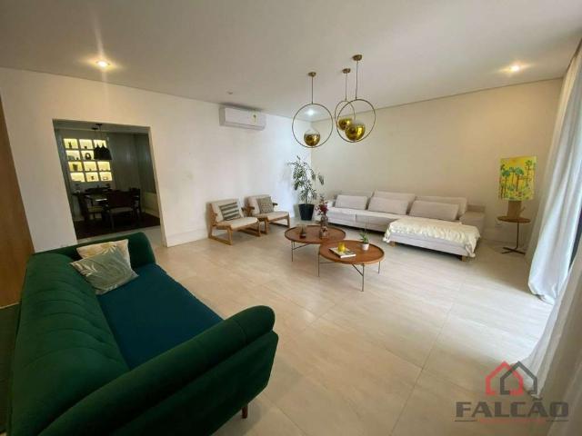 Casa / Sobrado para Venda em São Vicente/SP Ilha Porchat 5 Quartos
