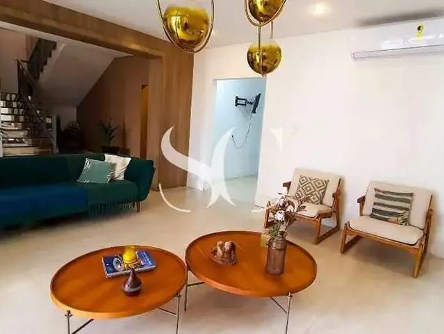 Casa / Sobrado para Venda em São Vicente/SP Ilha Porchat 6 Quartos