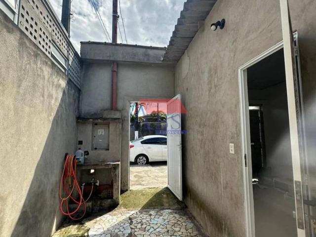 Casa / Sobrado para Venda em São Vicente/SP Japuí 2 Quartos