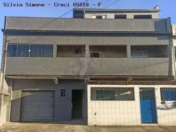 Rua Gilberto Esteves Martins - Garagem