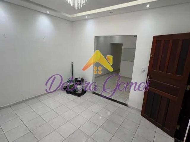 Casa / Sobrado para Venda em São Vicente/SP Parque das Bandeiras 3 Quartos