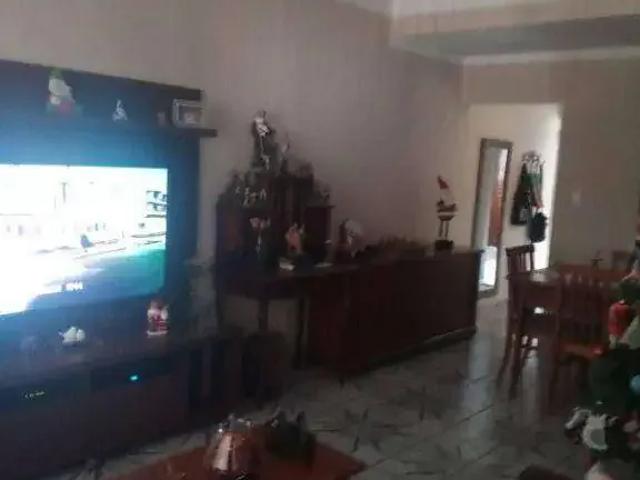 Casa / Sobrado para Venda em São Vicente/SP Vila Voturua 4 Quartos