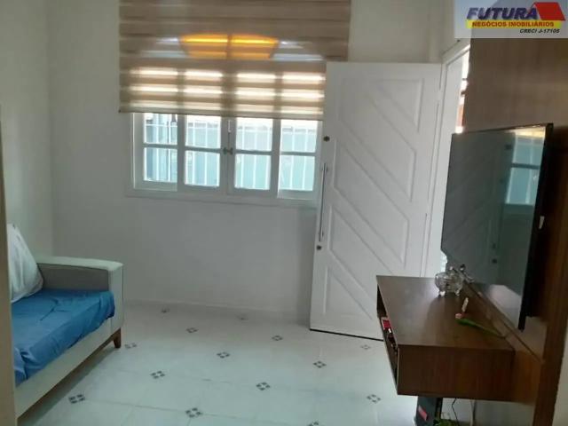 Casa / Sobrado para Venda em São Vicente/SP Vila Voturua 2 Quartos