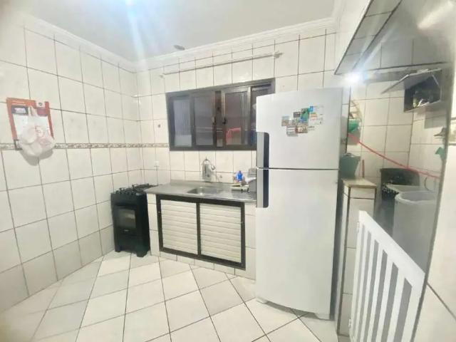 Casa / Sobrado para Venda em São Vicente/SP Vila Voturua 2 Quartos