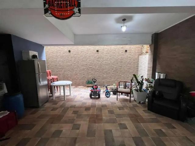 Casa / Sobrado para Venda em São Vicente/SP Vila Valença 3 Quartos