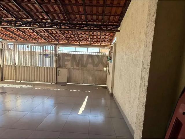 Casa / Sobrado para Venda em Samambaia/DF Samambaia Norte 5 Quartos