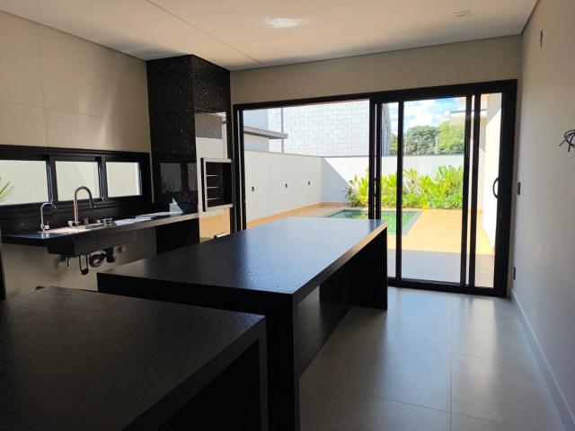 Casa / Sobrado para Venda em Santa Bárbara D'Oeste/SP Jardim Firenze 3 Quartos