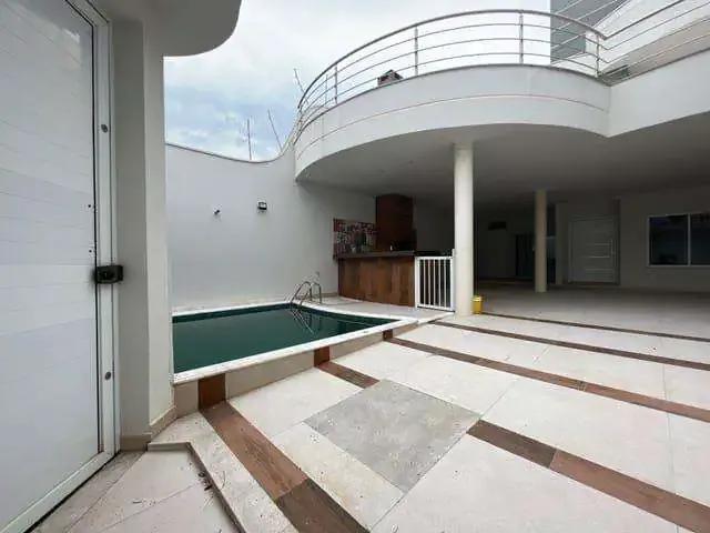 Casa / Sobrado para Venda em Santa Bárbara D'Oeste/SP Terras de Santa Bárbara 4 Quartos