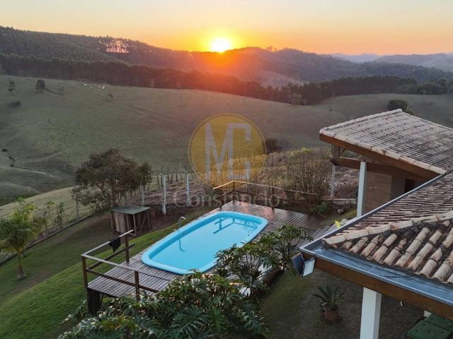 Casa / Sobrado para Venda em Santa Branca/SP Jardim das Flores 3 Quartos