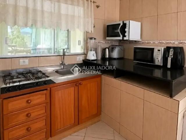 Casa / Sobrado para Venda em Santa Clara do Sul/RS Centro 3 Quartos