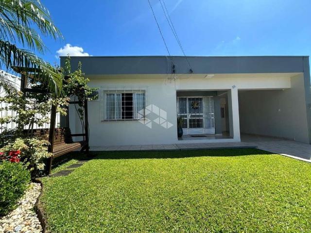 Casa / Sobrado para Venda em Santa Cruz do Sul/RS Ana Nery 3 Quartos