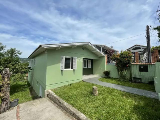 Casa / Sobrado para Venda em Santa Cruz do Sul/RS Arroio Grande 3 Quartos