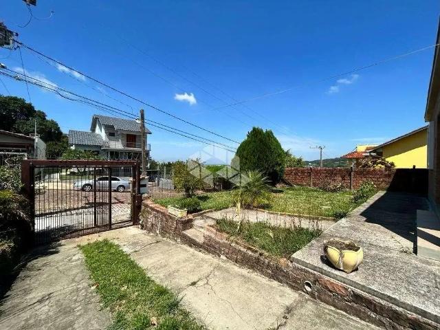 Casa / Sobrado para Venda em Santa Cruz do Sul/RS Bonfim 2 Quartos