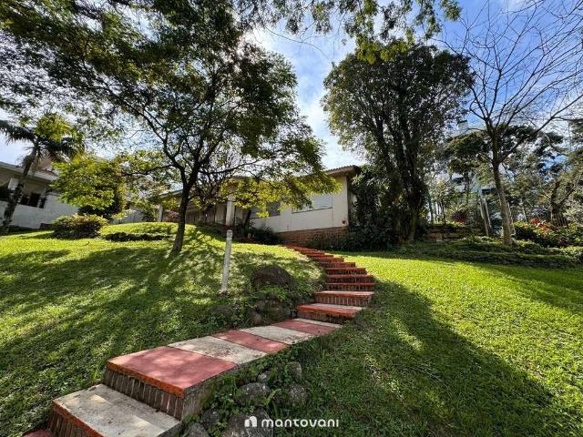 Casa / Sobrado para Venda em Santa Cruz do Sul/RS Centro 4 Quartos