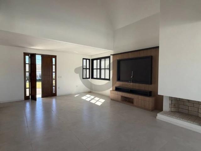 Casa / Sobrado para Venda em Santa Cruz do Sul/RS Country 3 Quartos