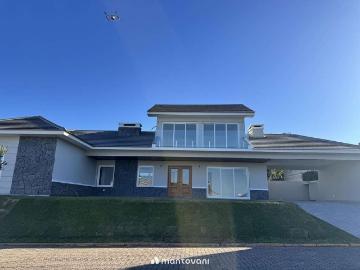 Casa / Sobrado para Venda em Santa Cruz do Sul/RS Country 3 Quartos