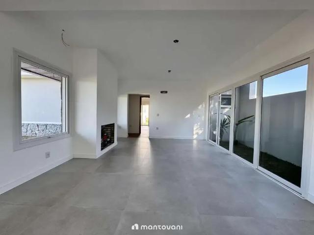 Casa / Sobrado para Venda em Santa Cruz do Sul/RS Country 3 Quartos