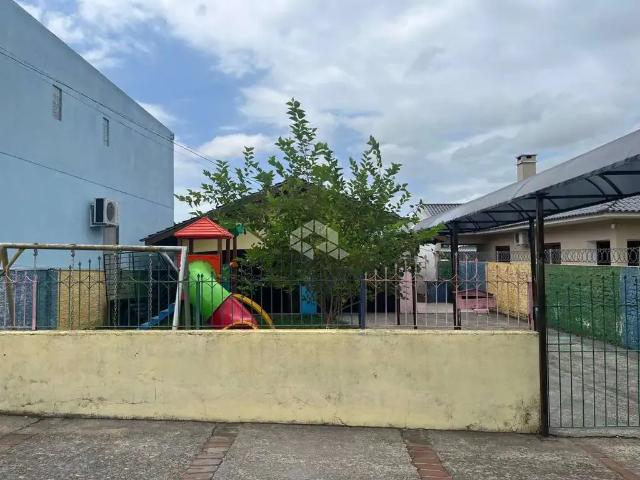 Casa / Sobrado para Venda em Santa Cruz do Sul/RS Esmeralda 4 Quartos