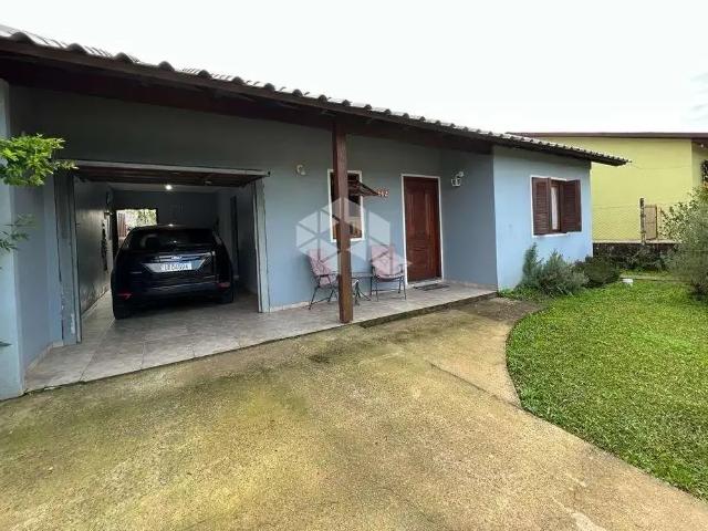 Casa / Sobrado para Venda em Santa Cruz do Sul/RS Esmeralda 3 Quartos