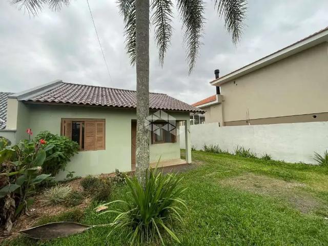 Casa / Sobrado para Venda em Santa Cruz do Sul/RS Esmeralda 3 Quartos