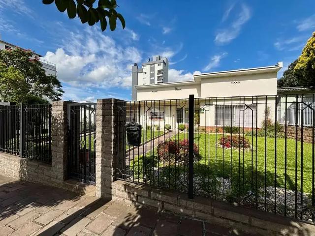 Casa / Sobrado para Venda em Santa Cruz do Sul/RS Higienópolis 4 Quartos