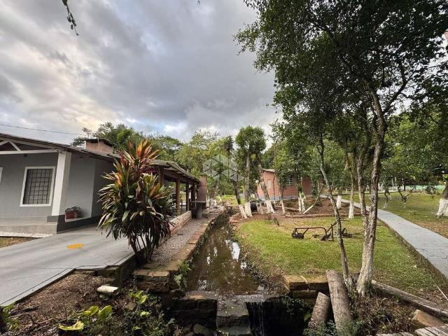 Casa / Sobrado para Venda em Santa Cruz do Sul/RS Renascença 2 Quartos