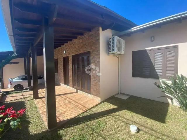 Casa / Sobrado para Venda em Santa Cruz do Sul/RS São João 3 Quartos