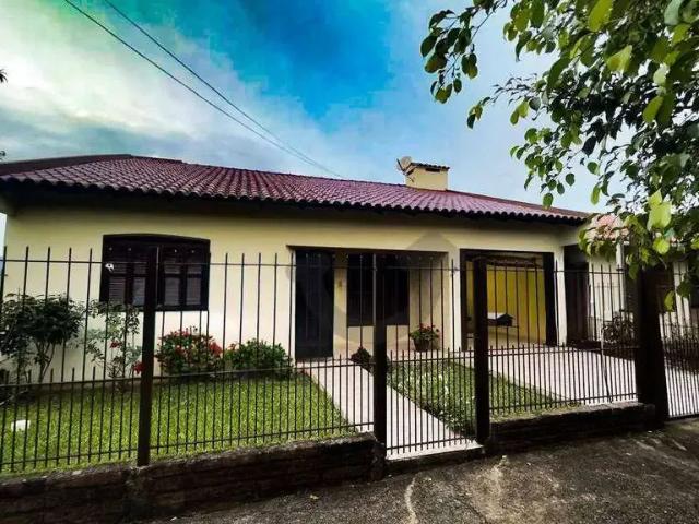 Casa / Sobrado para Venda em Santa Cruz do Sul/RS Santo Antônio 3 Quartos