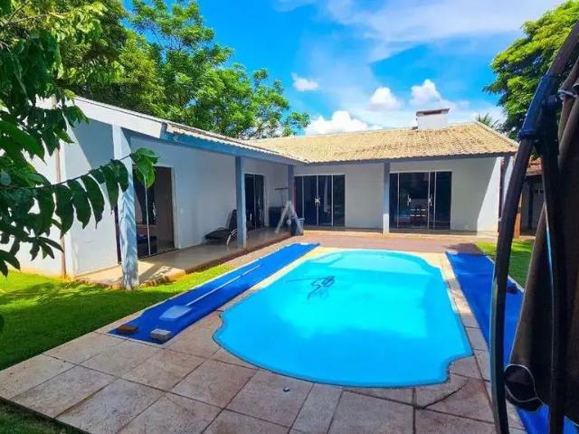 Casa / Sobrado para Venda em Santa Helena/PR Dois Irma 4 Quartos