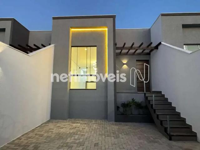 Casa / Sobrado para Venda em Santa Luzia/MG Novo Centro 3 Quartos