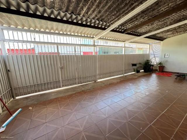 Casa / Sobrado para Venda em Santa Maria/DF Santa Maria Norte 3 Quartos