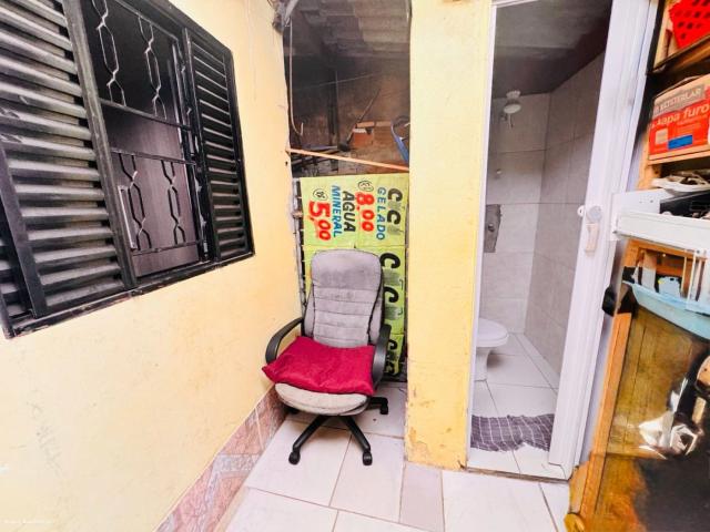 Casa / Sobrado para Venda em Santa Maria/DF Santa Maria Norte 3 Quartos