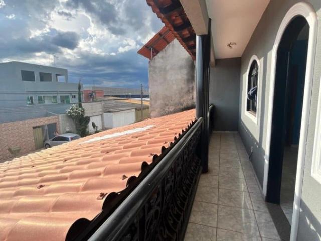 Casa / Sobrado para Venda em Santa Maria/DF Setor Central 3 Quartos