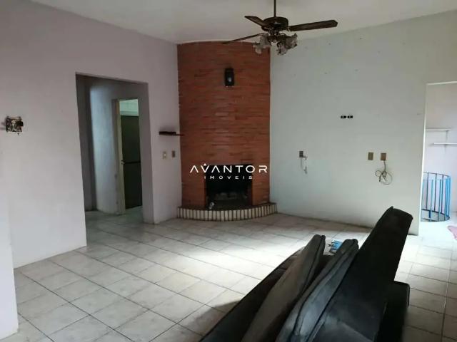 Casa / Sobrado para Venda em Santa Maria/RS Nossa Senhora do Perpétuo Socorro 3 Quartos