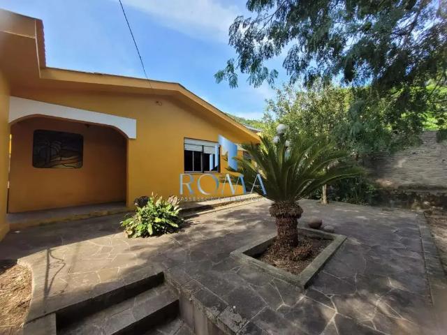 Casa / Sobrado para Venda em Santa Maria/RS Nossa Senhora do Perpétuo Socorro 3 Quartos