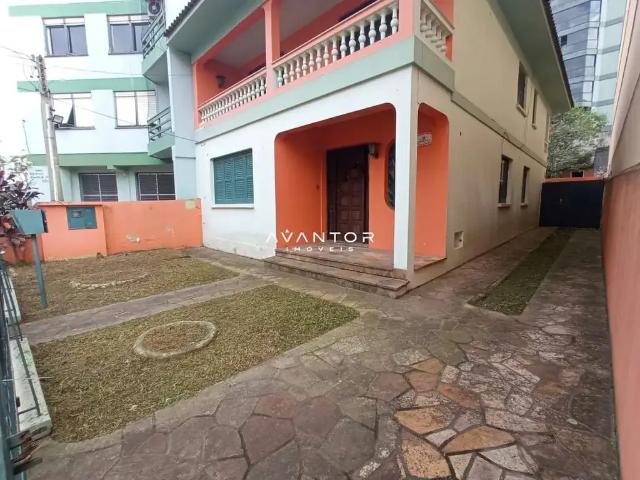 Casa / Sobrado para Venda em Santa Maria/RS Nossa Senhora de Fátima 4 Quartos
