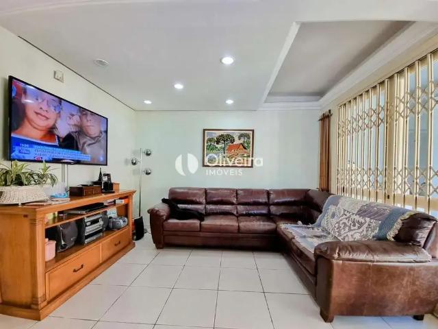 Casa / Sobrado para Venda em Santa Maria/RS Nossa Senhora de Lourdes 4 Quartos