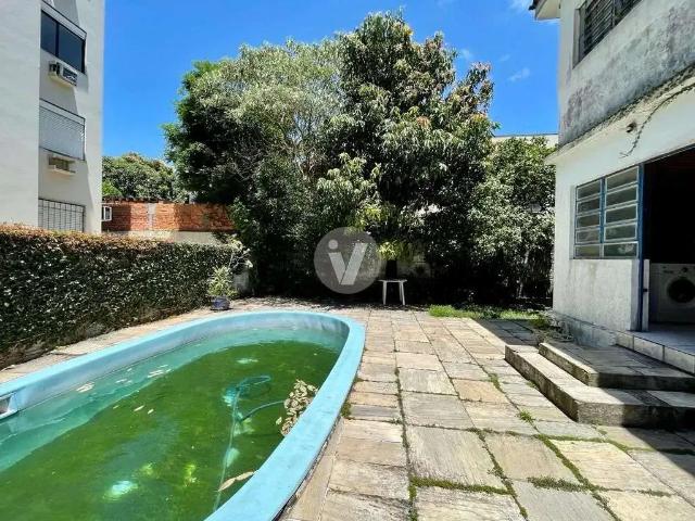 Casa / Sobrado para Venda em Santa Maria/RS Nossa Senhora de Lourdes 4 Quartos