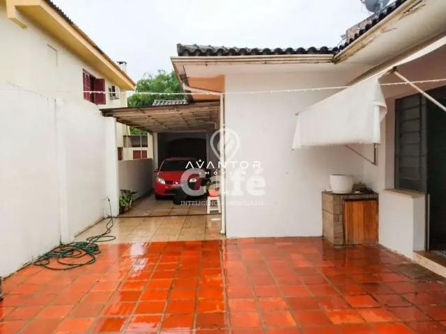 Casa / Sobrado para Venda em Santa Maria/RS Nossa Senhora de Lourdes 4 Quartos